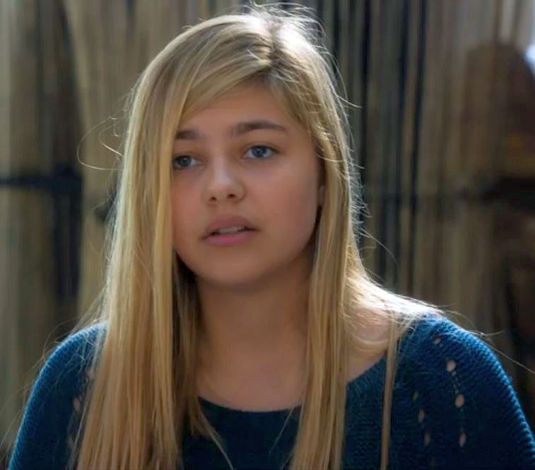 Louane Emera la famille B&eacute;lier
