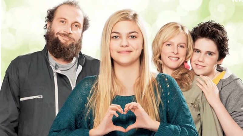 Louane Emera la famille B&eacute;lier