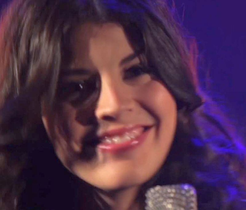 Nikki Yanovsky