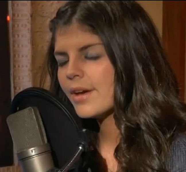 Nikki Yanovsky