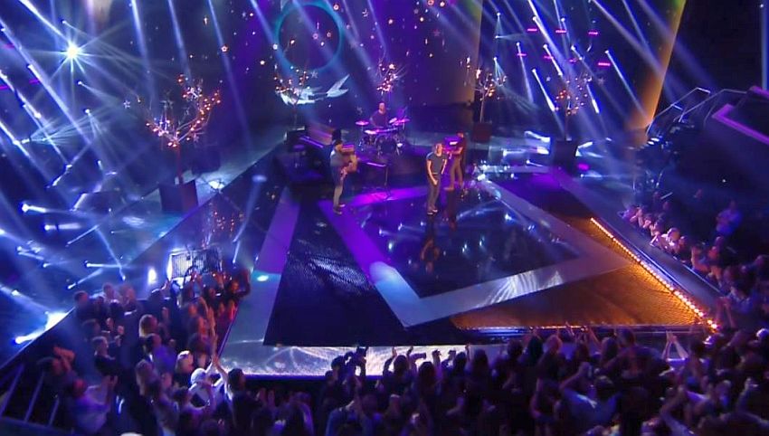 Cold PLay aux NRJ music awards Cannes 2014