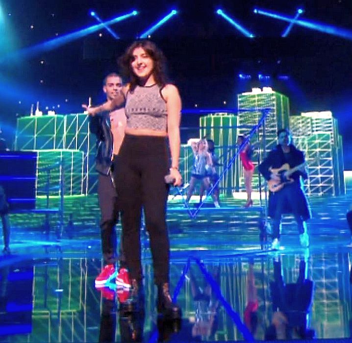 Lilly Wood sings "Payer in C" de Robin Schulz