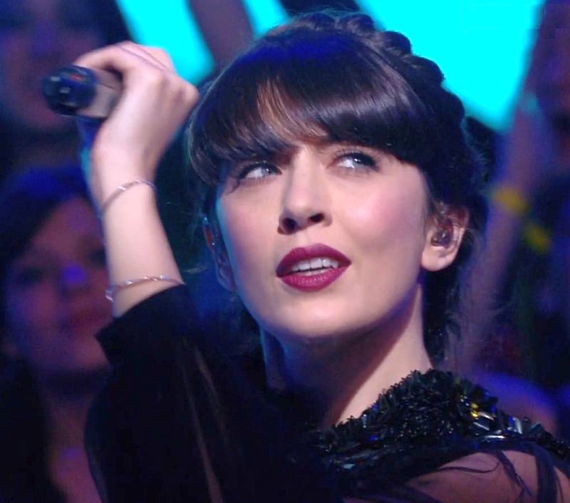 Nolwen Leroy NRJ Awards 2013