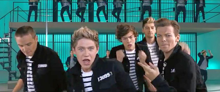 One Direction "Kiss you"